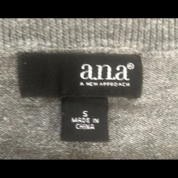 A.n.a. JCPenney Gold Sequin Front Gray Long Sleeved Sweater Women’s Size Small - Picture 2 of 6